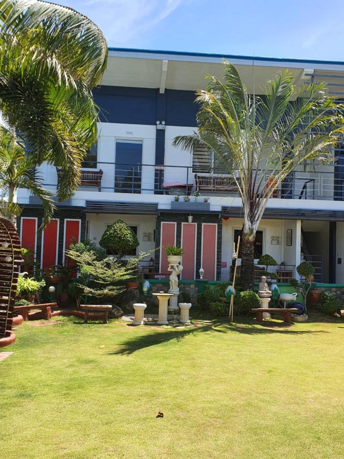 L & M Hearthstones Lodge Oslob Exterior foto