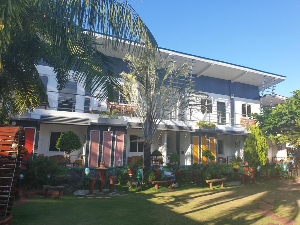 L & M Hearthstones Lodge Oslob Exterior foto